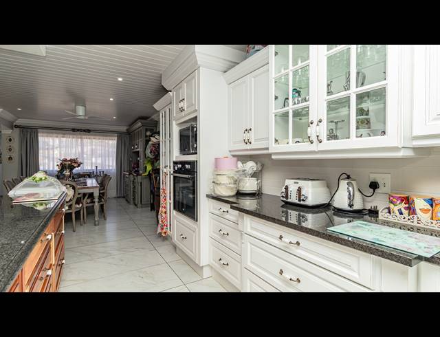 4 BEDROOM HOUSE FOR SALE IN MONTE CHRISTO
